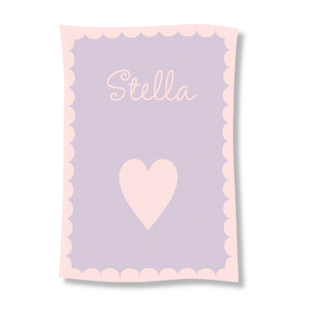 SINGLE HEART & SCALLOPED EDGE BLANKET
