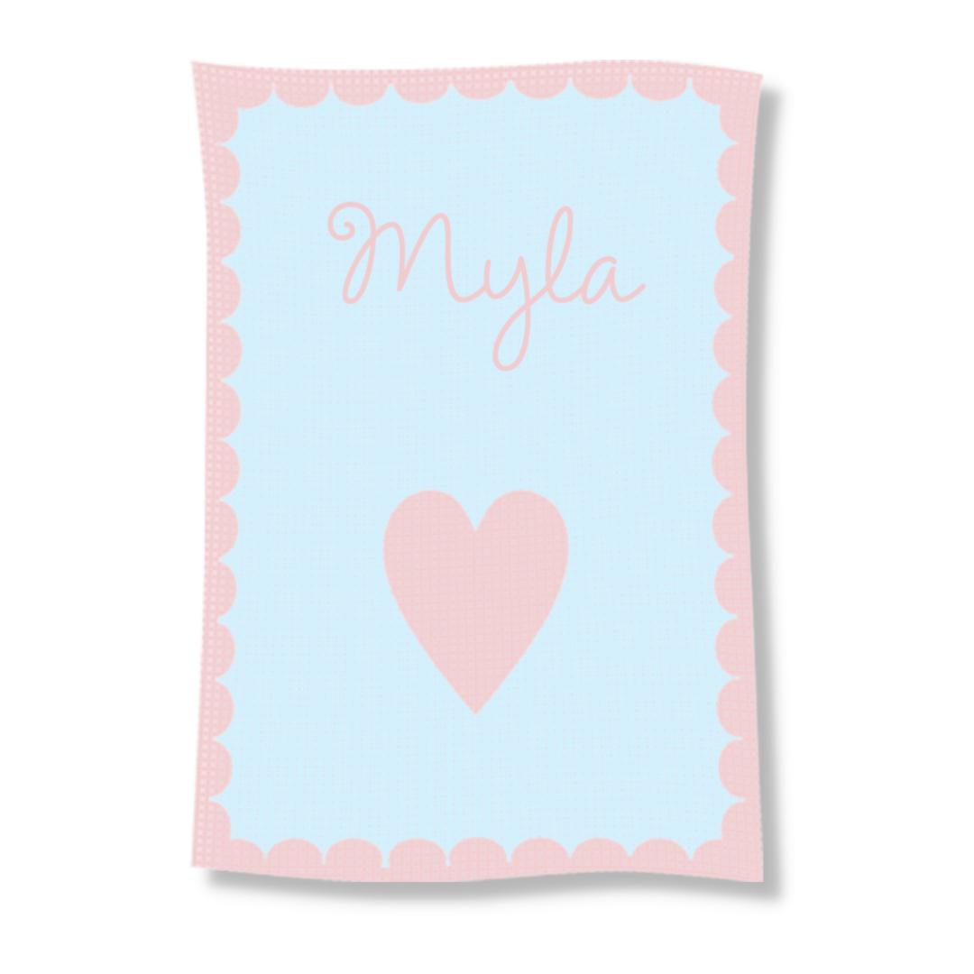 SINGLE HEART & SCALLOPED EDGE BLANKET